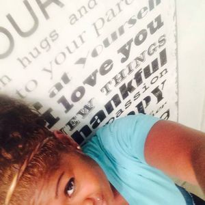 Meet your Posher, Alexis